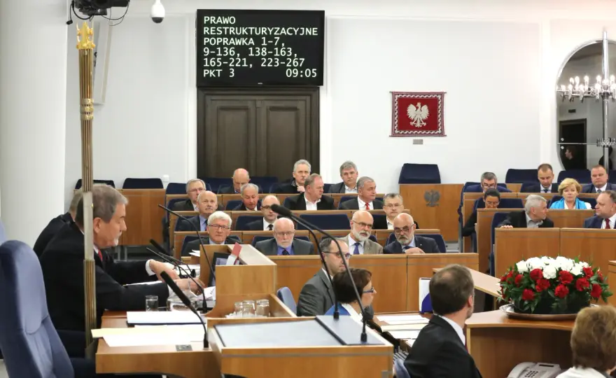 Czy sejm może odrzucić weto senatu? Poznaj kluczowe zasady i procesy