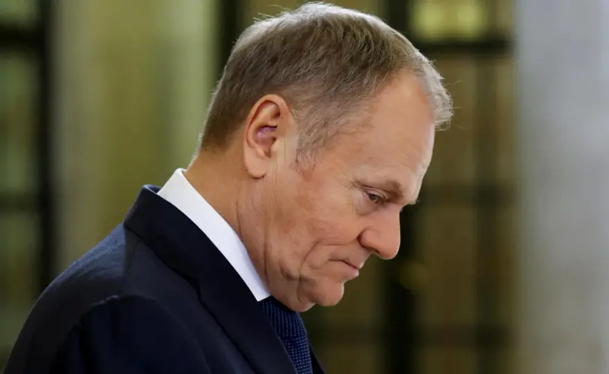 Co powiedział Tusk? Ostatnie kontrowersyjne wypowiedzi i ich znaczenie
