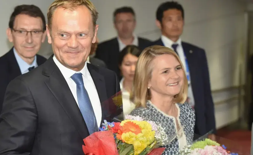 Czy Tusk ma żonę? Odkryj szczegóły o jego małżeństwie z Małgorzatą