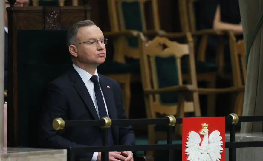 Co prezydent może zrobić z ustawą? Poznaj kluczowe możliwości