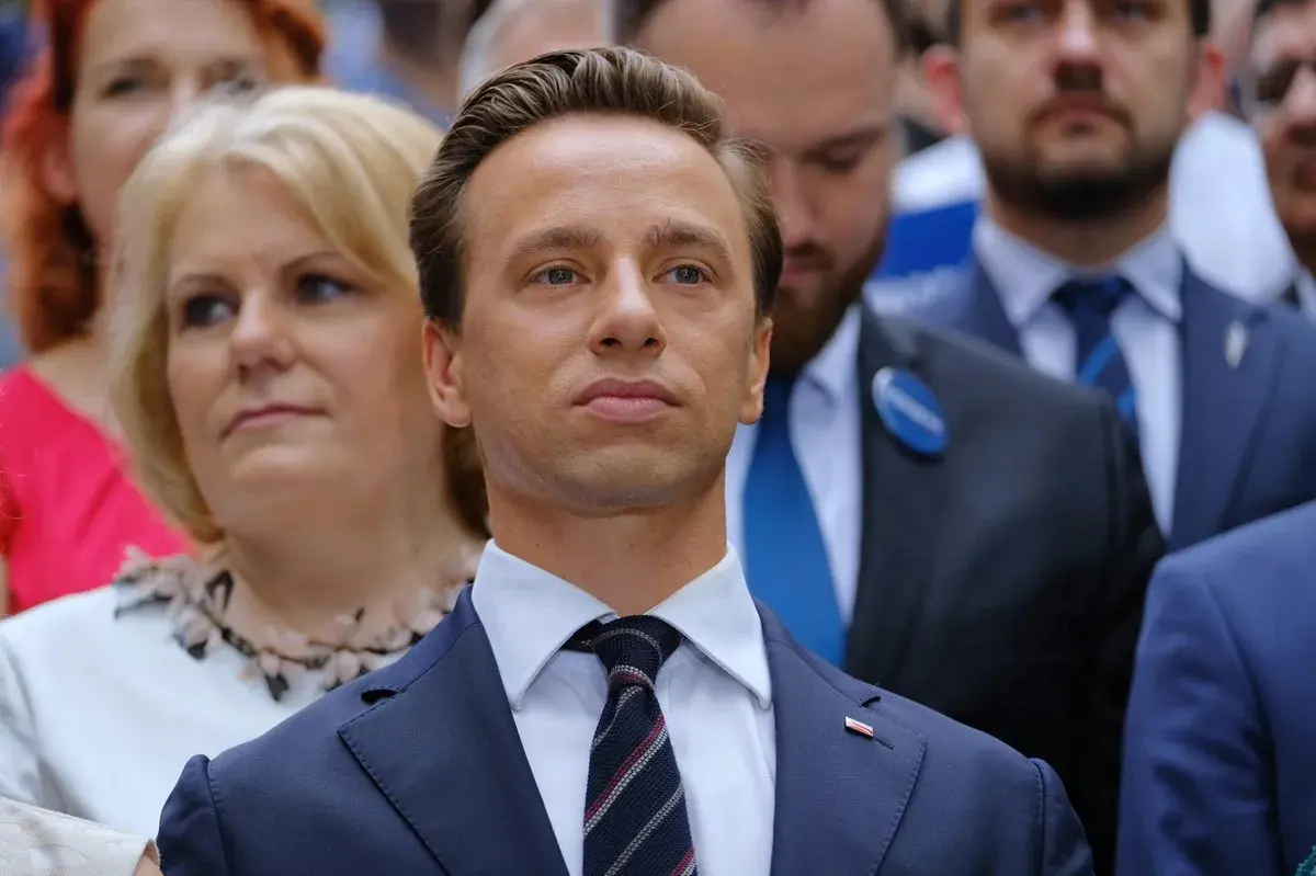 Krzysztof Bosak kim jest? Poznaj kontrowersje i osiągnięcia polityka