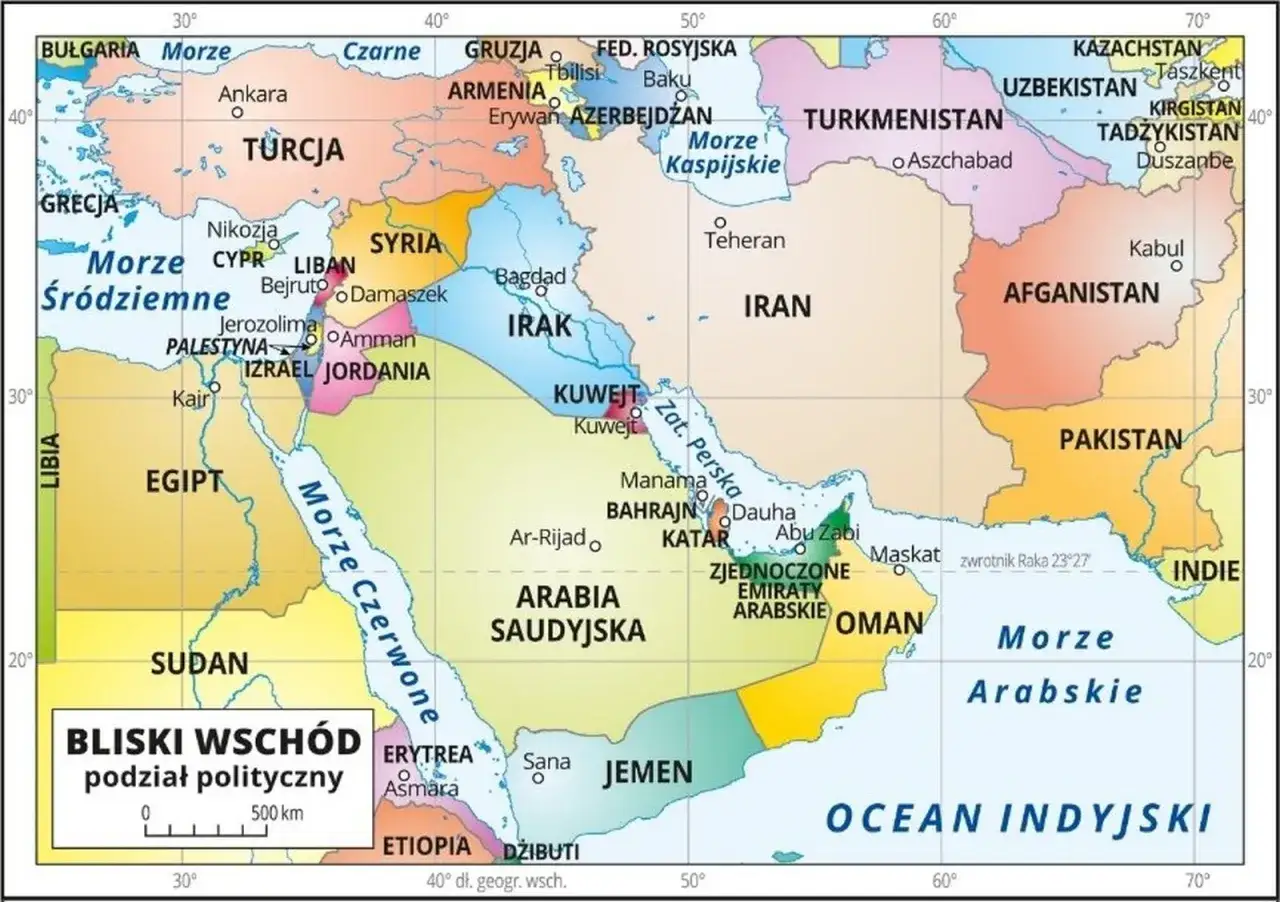 Mapa Bliskiego Wschodu. Andrzej Zapałowski twierdzi, że ataki na Iran to próba zmiany władzy, co sugeruje polityczny podział regionu.
