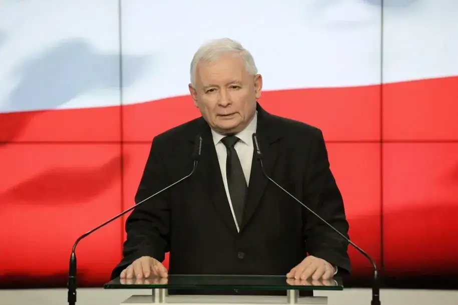 Zdjęcie Ile jarosław kaczyński ma wzrostu? Oto zaskakująca odpowiedź!
