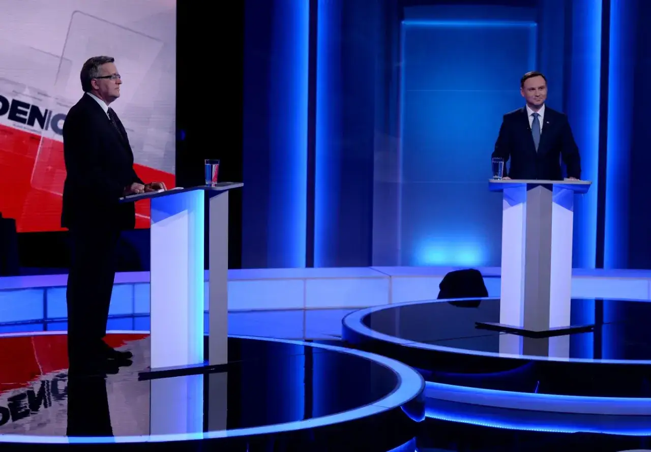 Debata prezydencka: Bronisław Komorowski i Andrzej Duda. Spekulacje o powrocie Komorowskiego do polityki.