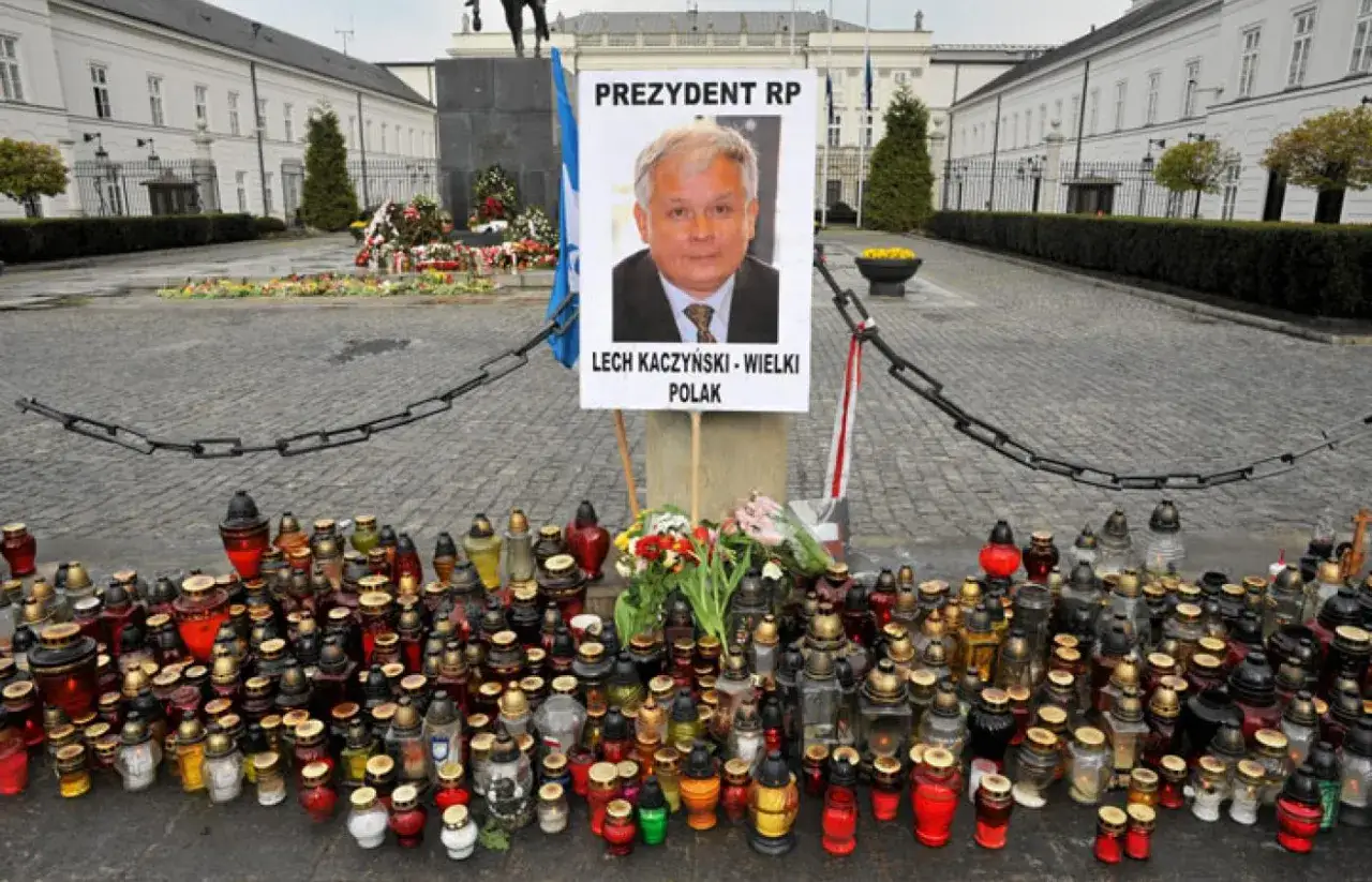 Zdjęcie Kiedy zmarł Lech Kaczyński? Poznaj tragiczną historię śmierci