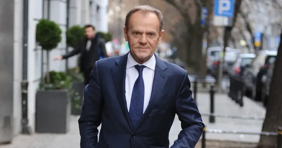 Zdjęcie Ile języków zna Tusk? Zaskakujące fakty o jego umiejętnościach językowych