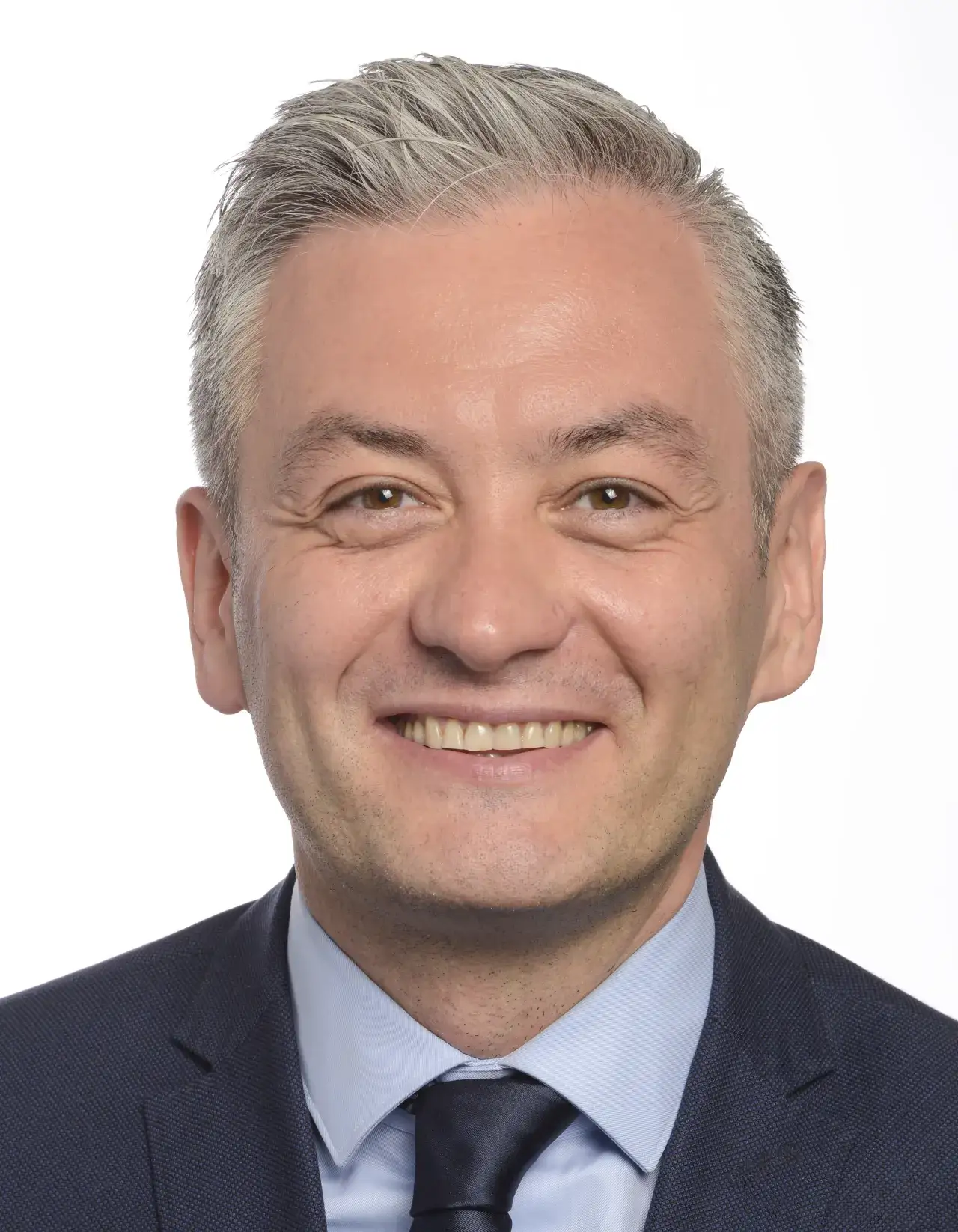 Zdjęcie Skąd pochodzi Robert Biedroń? Zaskakujące fakty o jego życiu