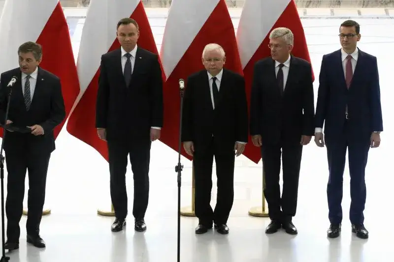 Zdjęcie Ile wzrostu ma Mateusz Morawiecki? Zaskakujące fakty o premierze
